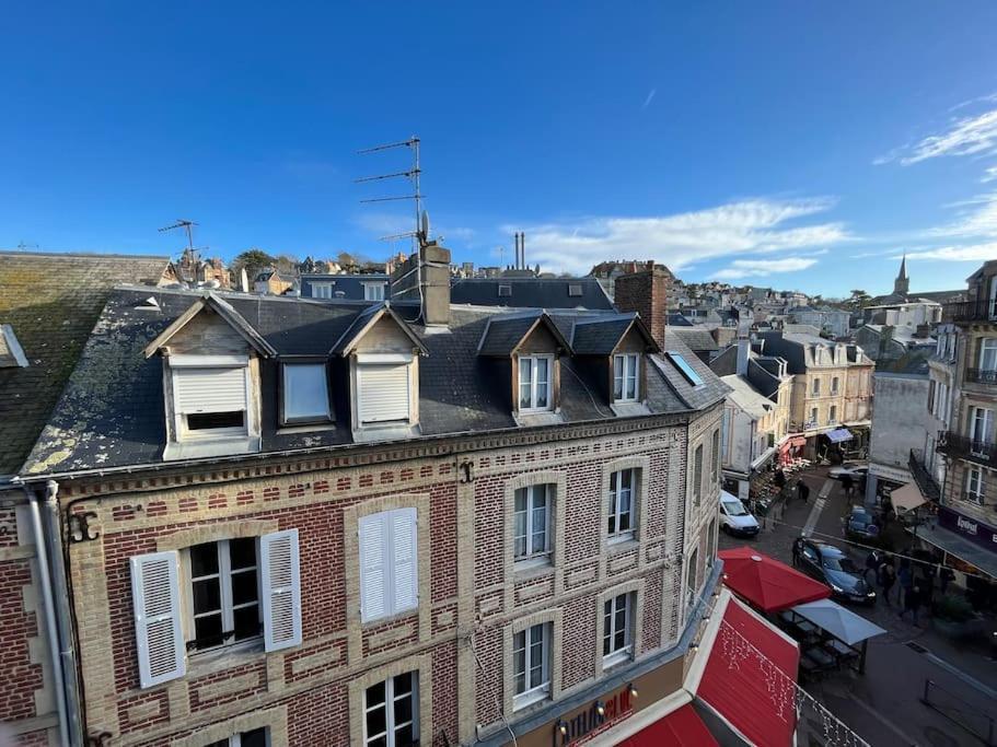 Les Bains De Trouville Εξωτερικό φωτογραφία
